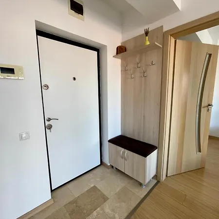 Yamaluxe - Between The Lakes - Close To Iulius Mall 아파트