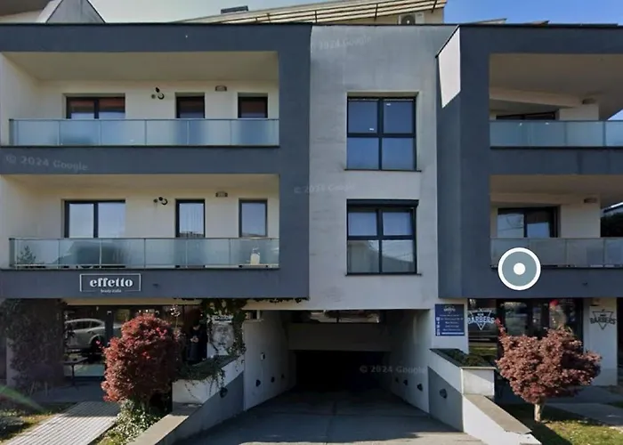 Διαμέρισμα Yamaluxe - Between The Lakes - Close To Iulius Mall *